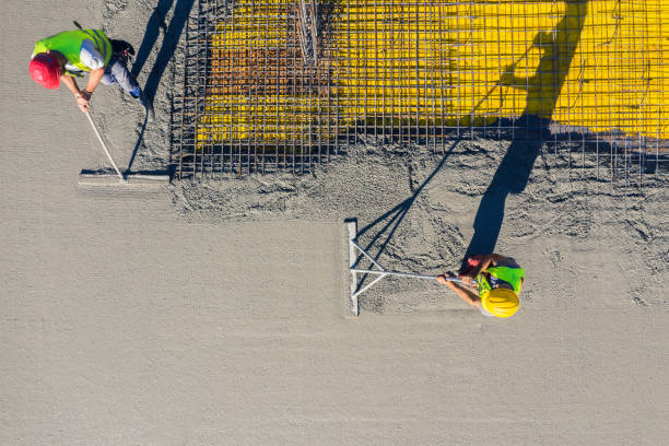 Best Concrete Pool Decks in Santa Moni, CA